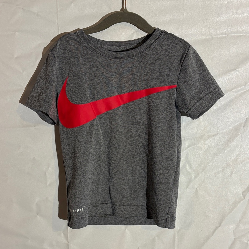 Nike Kids Gray and Red Swoosh Tee